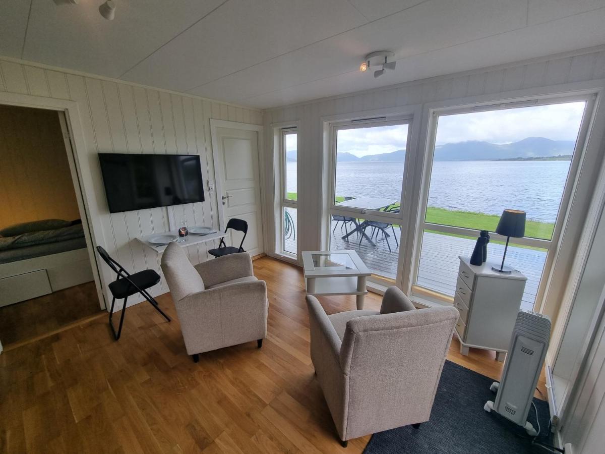 Feriehus Ved Sjoen Tomra ภายนอก รูปภาพ