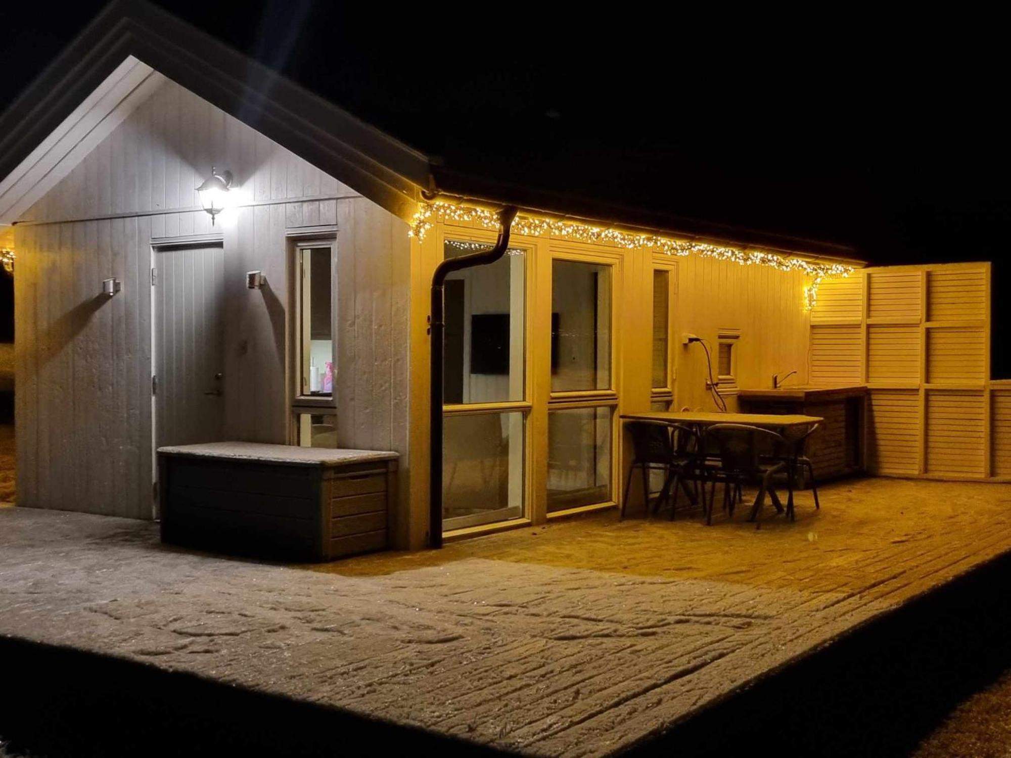 Feriehus Ved Sjoen Tomra ภายนอก รูปภาพ